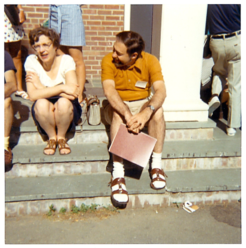 JaneSettlow+BernieStrauss GordonResearchConf Andover NH 7-12-71